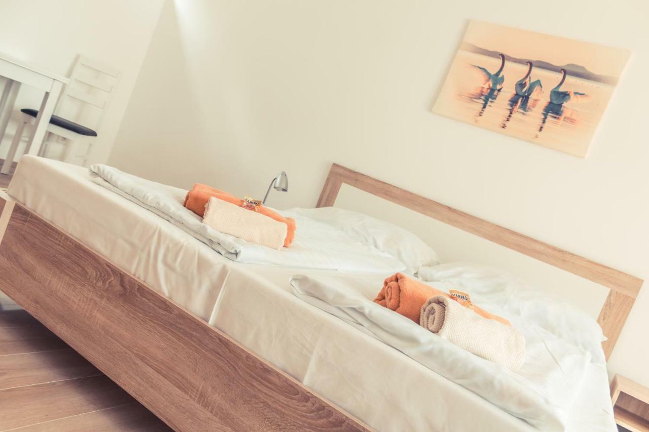 Sekli Panzió Apartamento Balatonlelle Exterior foto