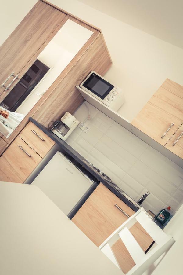 Sekli Panzió Apartamento Balatonlelle Exterior foto